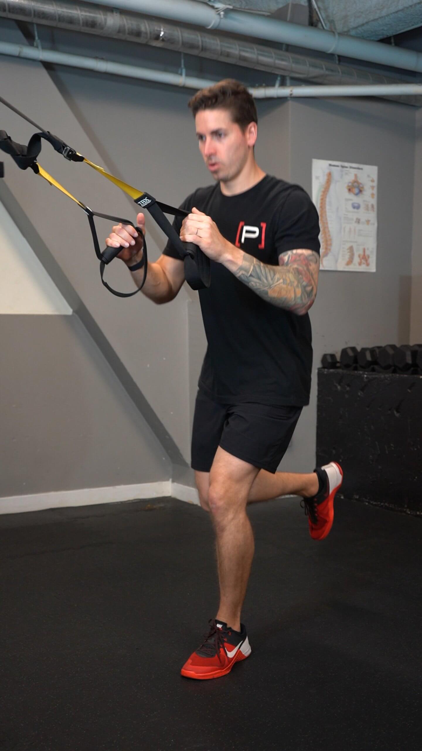 Single Leg Squat – TRX – [𝗣]𝗥𝗲𝗵𝗮𝗯